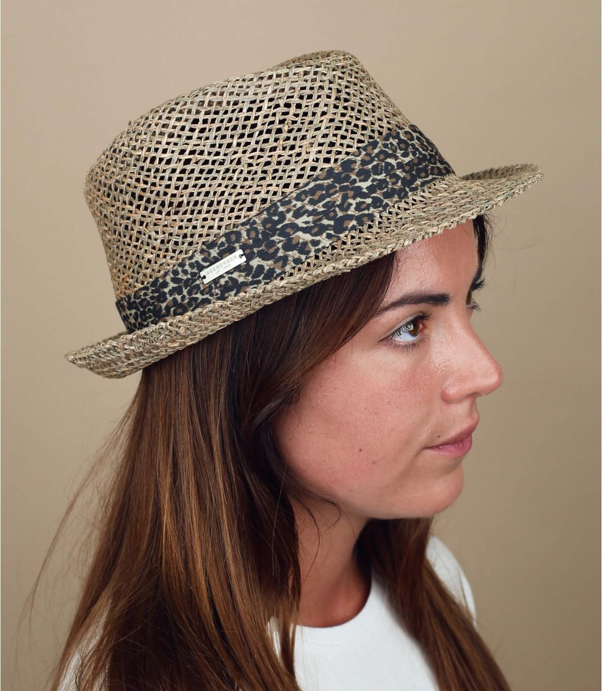 Trilby Seagras sand leopard Trilby Seagras sand leopard
